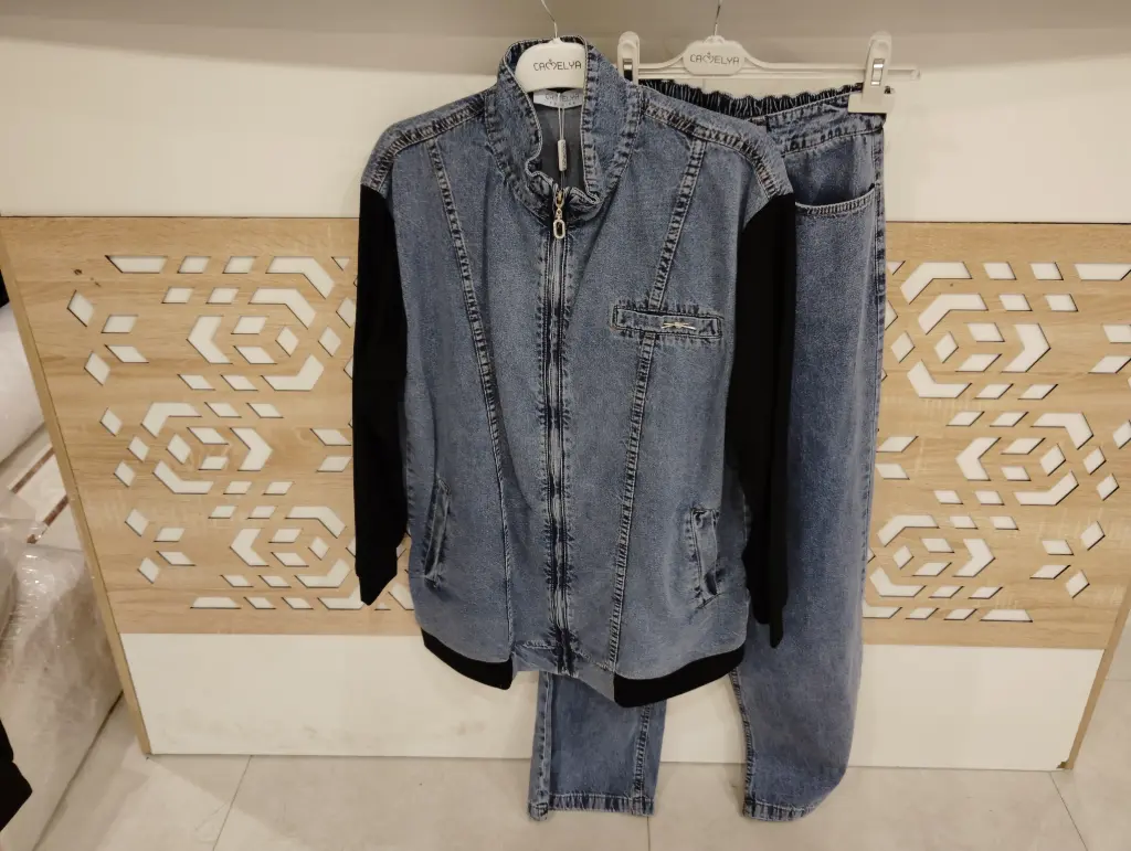 [869-107102-38] Three Piece Set - Black (38)